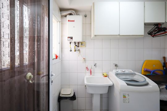 Área de Serviço de apartamento para alugar com 3 quartos, 147m² em Santo Amaro, São Paulo