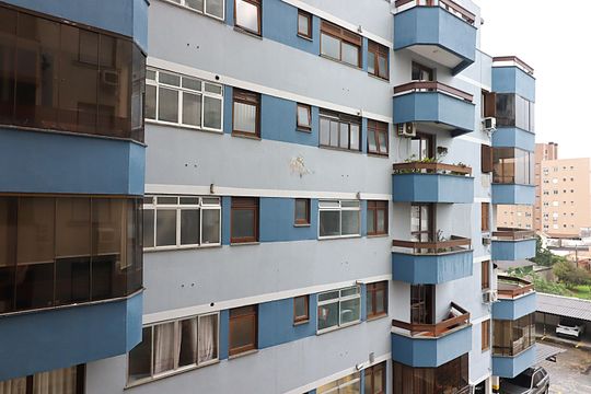 Vista da Sala de apartamento à venda com 3 quartos, 167m² em Vila Ipiranga, Porto Alegre