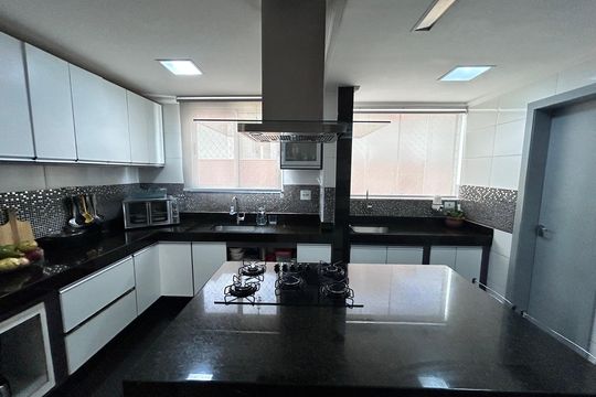 Apartamento à venda com 5 quartos, 70m² em Castelo, Belo Horizonte