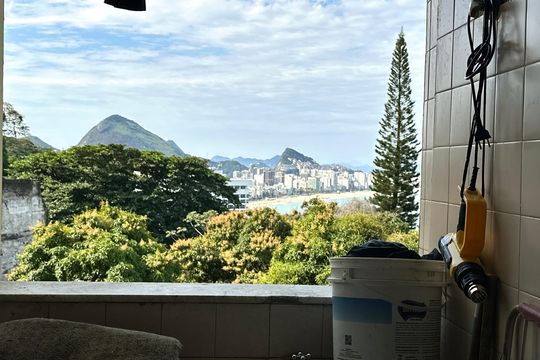 Vista da área de serviço de apartamento para alugar com 3 quartos, 93m² em Vidigal, Rio de Janeiro