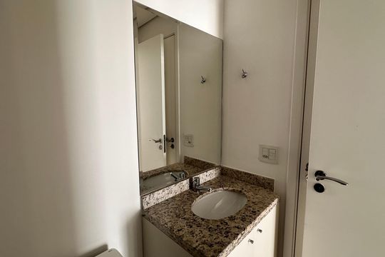 Apartamento para alugar com 1 quarto, 43m² em Santo Amaro, São Paulo