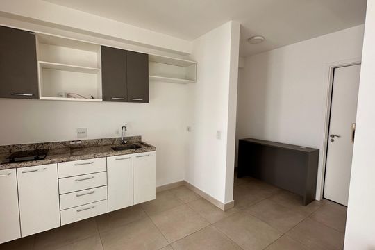 Apartamento para alugar com 1 quarto, 43m² em Santo Amaro, São Paulo