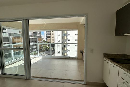 Apartamento para alugar com 1 quarto, 43m² em Santo Amaro, São Paulo