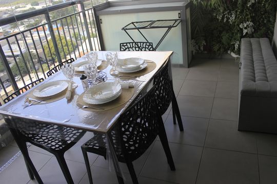 Varanda Gourmet  de apartamento à venda com 2 quartos, 57m² em Vila Camargos, Guarulhos
