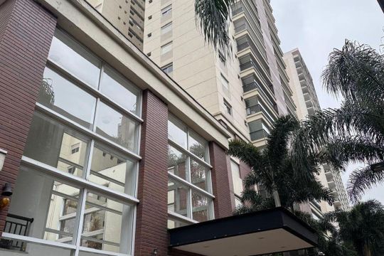 Fachada de apartamento para alugar com 3 quartos, 130m² em Água Branca, São Paulo
