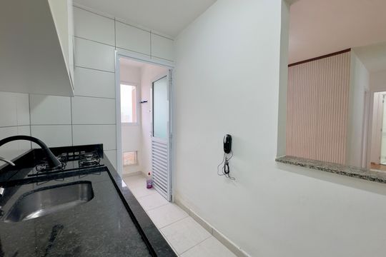 Cozinha de apartamento para alugar com 2 quartos, 56m² em Vila Galvão, Guarulhos