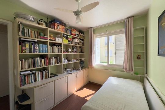 Quarto 2 de apartamento para alugar com 2 quartos, 60m² em Partenon, Porto Alegre