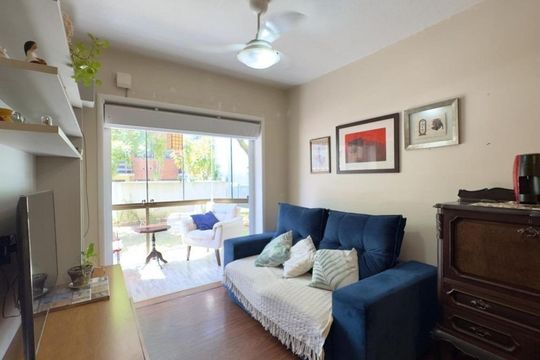 Sala de apartamento à venda com 2 quartos, 60m² em Partenon, Porto Alegre
