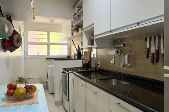 Cozinha de apartamento à venda com 2 quartos, 60m² em Partenon, Porto Alegre