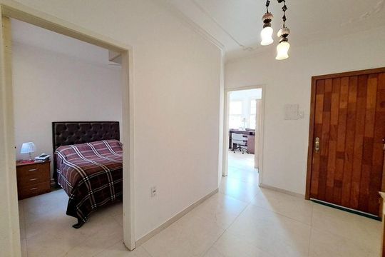 Sala de apartamento à venda com 2 quartos, 60m² em Santana, Porto Alegre