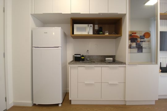 Sala/Cozinha de apartamento para alugar com 1 quarto, 30m² em Moema, São Paulo