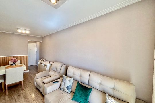 Sala de apartamento à venda com 2 quartos, 52m² em Vila Marieta, São Paulo