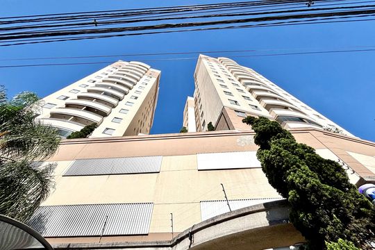 Fachada de apartamento à venda com 2 quartos, 52m² em Vila Marieta, São Paulo