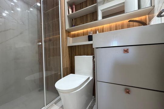 Banheiro de apartamento para alugar com 2 quartos, 44m² em Anil, Rio de Janeiro