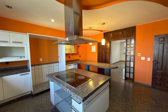 Cozinha interna  de casa para alugar com 10 quartos, 5000m² em Águas Claras, Brasília
