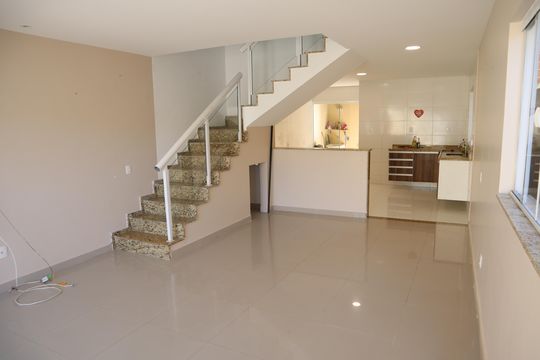 Casa para alugar com 2 quartos, 160m² em Vargem Grande, Rio de Janeiro