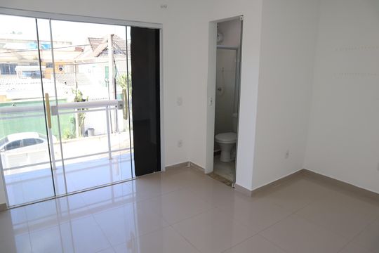 QUARTO SUITE  1 de casa para alugar com 2 quartos, 160m² em Vargem Grande, Rio de Janeiro
