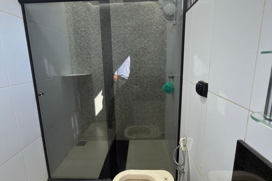 Banheiro social  de casa para alugar com 3 quartos, 400m² em Setor Habitacional Vicente Pires, Brasília