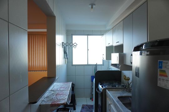 Cozinha de apartamento para alugar com 2 quartos, 50m² em Jardim Brasil, São Carlos