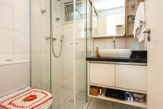 Banheiro Social de apartamento à venda com 3 quartos, 68m² em Ipiranga, São Paulo