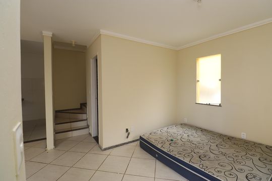 Sala de apartamento para alugar com 3 quartos, 80m² em Praia do Flamengo, Salvador