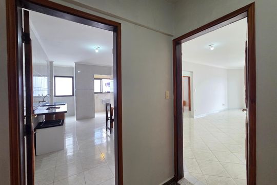 Sala de apartamento para alugar com 3 quartos, 122m² em Vila Caiçara, Praia Grande