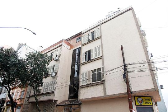 Fachada de apartamento para alugar com 2 quartos, 70m² em Centro Histórico, Porto Alegre