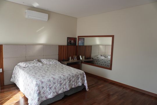 Suite 1 de casa de condomínio para alugar com 2 quartos, 345m² em Residencial Morada dos Lagos, Barueri