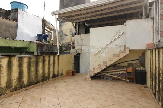 quintal casa 1 de casa à venda com 3 quartos, 125m² em Vila Nhocuné, São Paulo