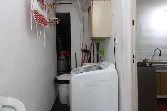 área de serviço casa 2 de casa à venda com 3 quartos, 125m² em Vila Nhocuné, São Paulo