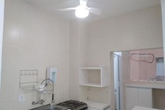 Cozinha de apartamento para alugar com 1 quarto, 70m² em Copacabana, Rio de Janeiro