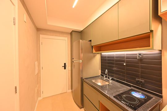Cozinha de kitnet/studio à venda com 1 quarto, 30m² em Vila Clementino, São Paulo