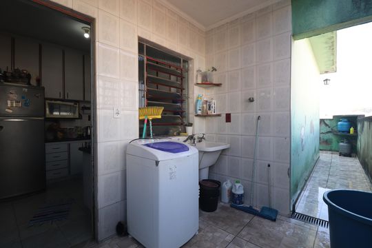 Área de Serviço de casa à venda com 3 quartos, 275m² em Jardim das Maravilhas, Santo André