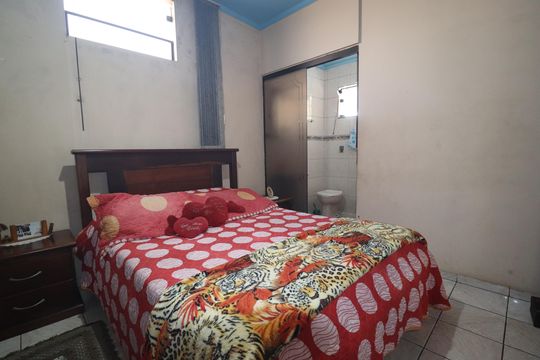 Quarto 1 Suíte de casa à venda com 3 quartos, 275m² em Jardim das Maravilhas, Santo André