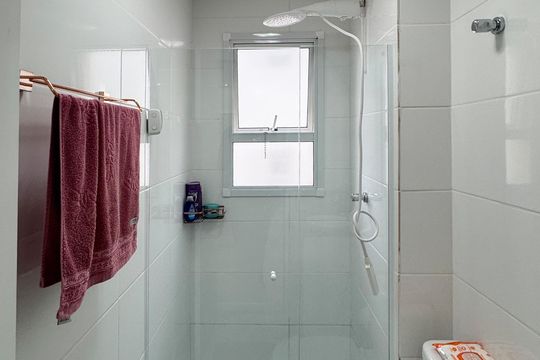 Banheiro Social de apartamento à venda com 2 quartos, 65m² em Baeta Neves, São Bernardo do Campo
