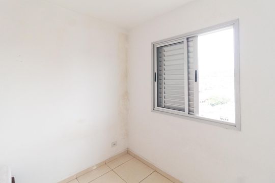 Quarto 2 de apartamento para alugar com 2 quartos, 55m² em Parque Jose Alex Andre, Carapicuíba