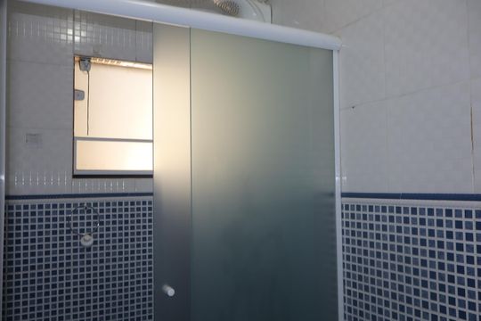 Banheiro suíte de casa para alugar com 3 quartos, 210m² em Vila Rica, São Paulo