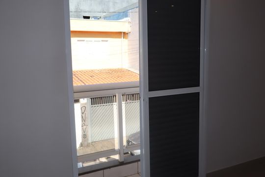Varanda do quarto de casa para alugar com 3 quartos, 210m² em Vila Rica, São Paulo