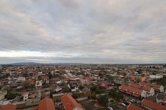 Vista da Sacada de apartamento para alugar com 2 quartos, 48m² em Fátima, Canoas