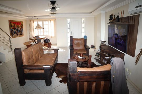 sala de casa à venda com 4 quartos, 210m² em Recreio dos Bandeirantes, Rio de Janeiro