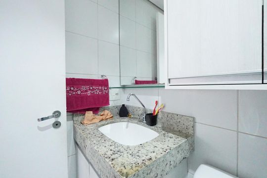 Banheiro de apartamento para alugar com 2 quartos, 45m² em Liberdade, São Paulo