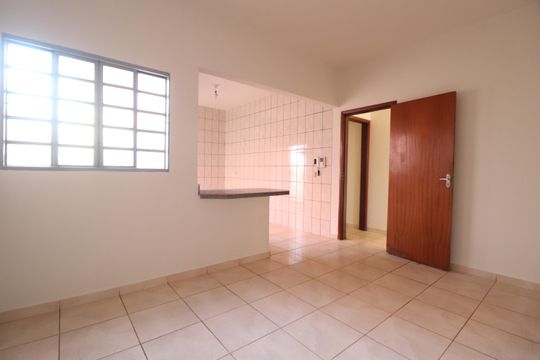 Copa de casa para alugar com 4 quartos, 200m² em Jardim Patricia, Uberlândia