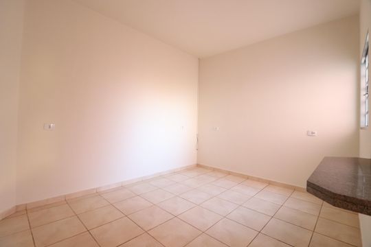 Copa de casa para alugar com 4 quartos, 200m² em Jardim Patricia, Uberlândia