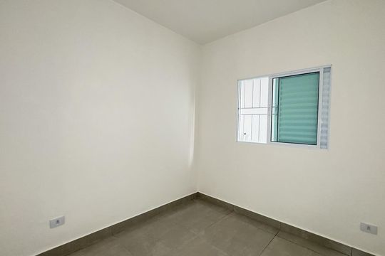 Quarto de casa para alugar com 1 quarto, 35m² em Vila das Belezas, São Paulo