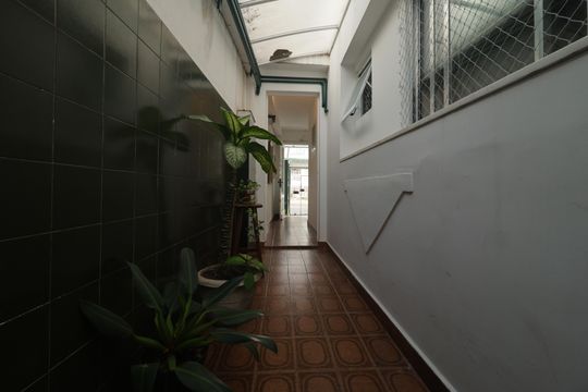 Corredor de Acesso de kitnet/studio para alugar com 1 quarto, 20m² em Cambuci, São Paulo
