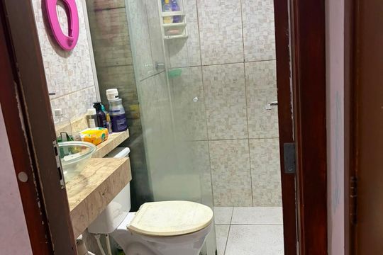 Banheiro de apartamento à venda com 2 quartos, 50m² em Itaquera, São Paulo