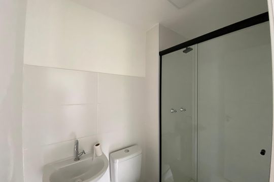 Banheiro de apartamento à venda com 2 quartos, 38m² em Jaguaré, São Paulo