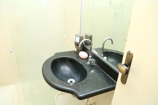 Banheiro de apartamento para alugar com 1 quarto, 44m² em Setor Central, Goiânia