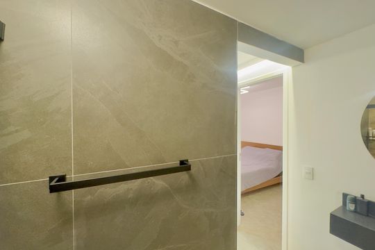 Banheiro de apartamento para alugar com 1 quarto, 48m² em Vila Itapegica, Guarulhos