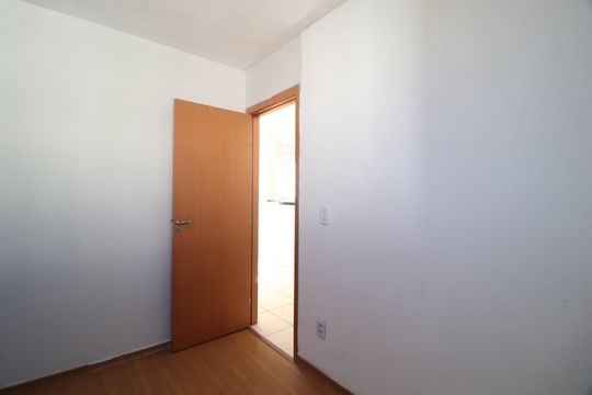 Quarto 1 de apartamento para alugar com 2 quartos, 41m² em Chácaras Tubalina E Quartel, Uberlândia